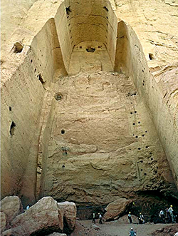 Бамианские статуи после разрушения
