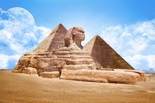 Рис. 7. Египет. Пирамиды и Сфинкс